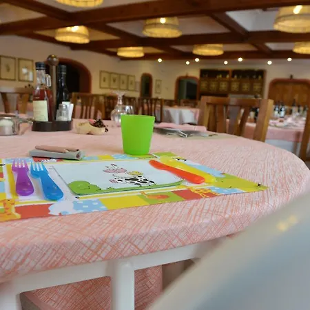 Otel Petit